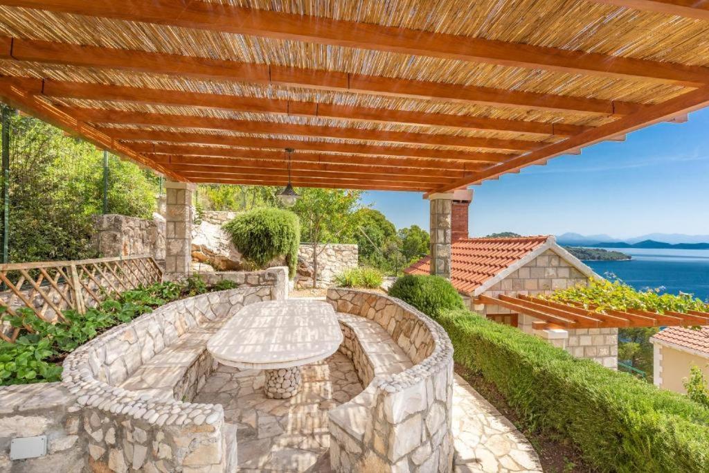 Apartments More Luxury Sobra Екстериор снимка