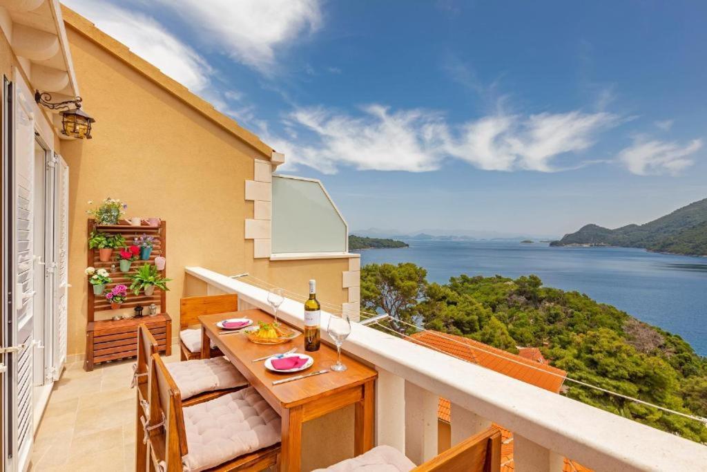 Apartments More Luxury Sobra Екстериор снимка