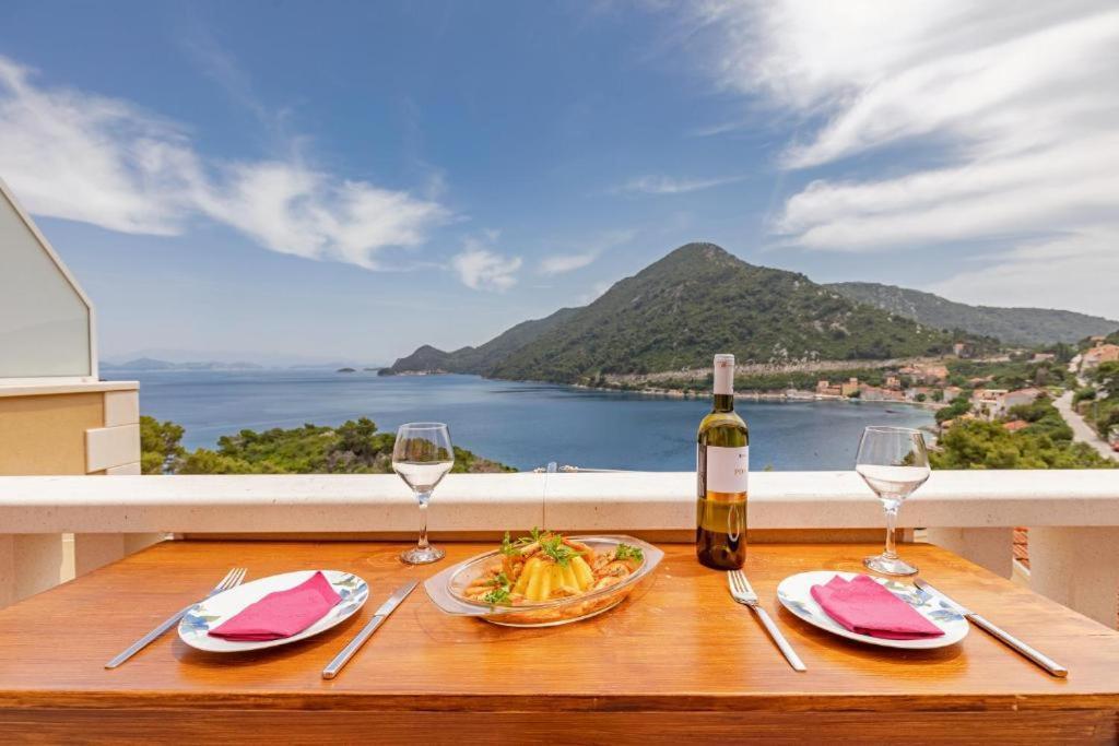 Apartments More Luxury Sobra Екстериор снимка