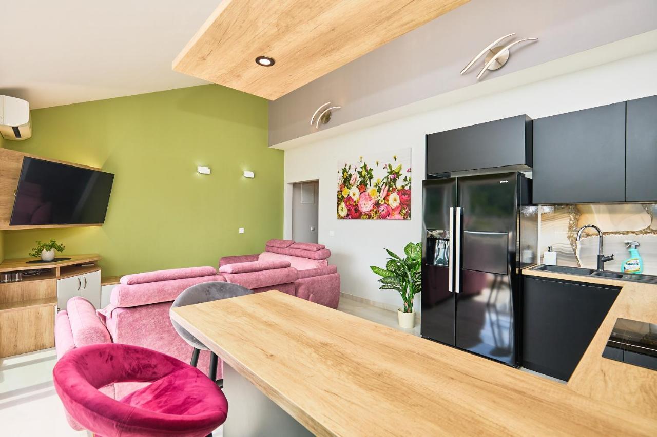 Apartments More Luxury Sobra Екстериор снимка